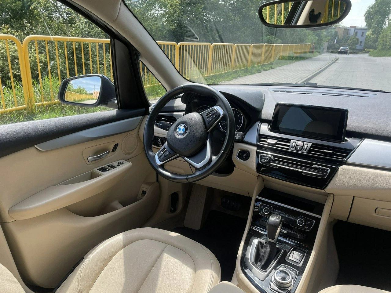 BMW 216 - Zdjęcie 8