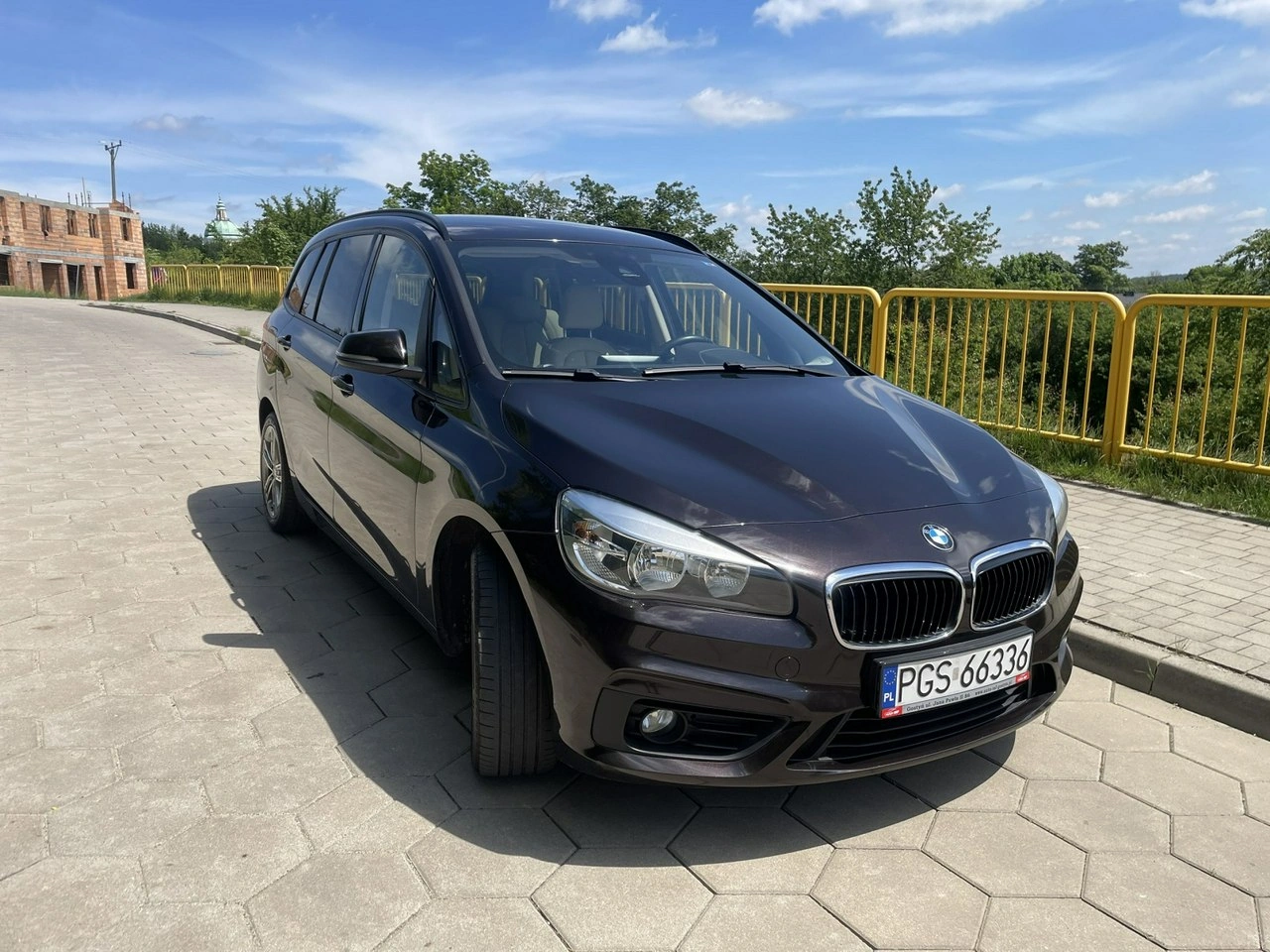 BMW 216 - Główne zdjęcie