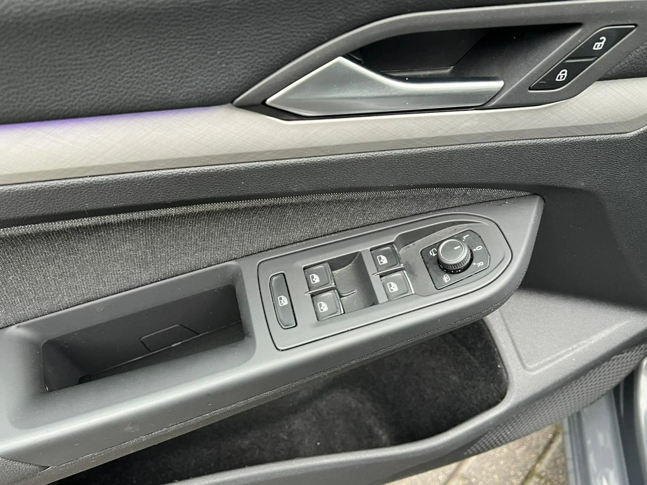 Volkswagen Golf - Zdjęcie 9