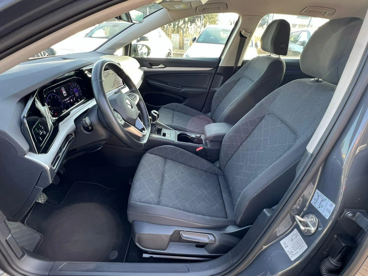 Volkswagen Golf - Zdjęcie 10