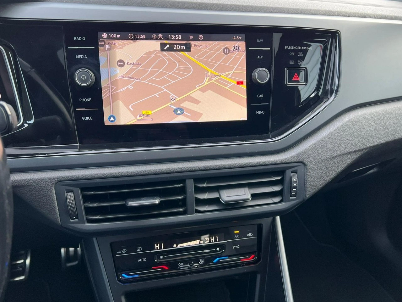 Volkswagen Polo - Zdjęcie 12