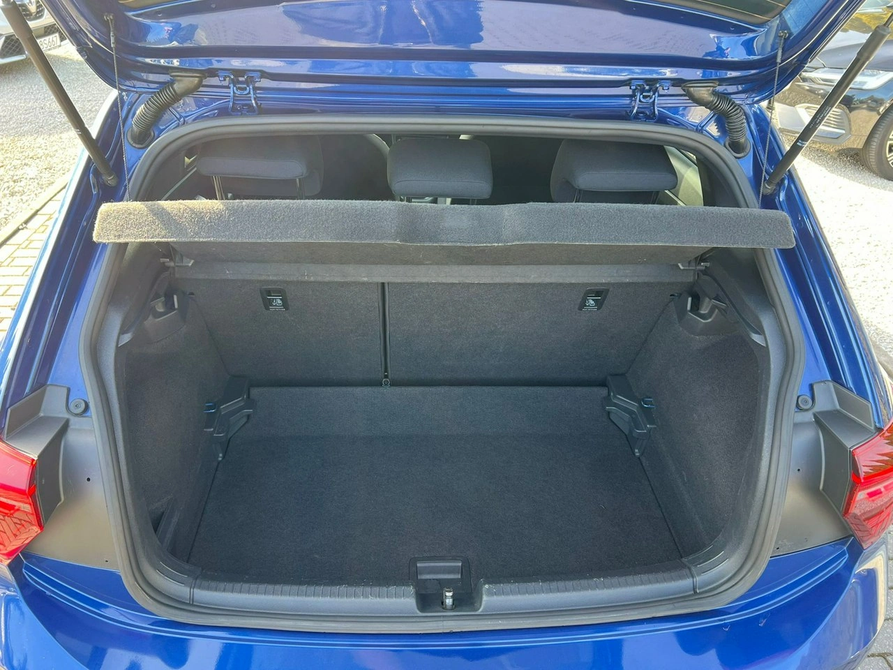 Volkswagen Polo - Zdjęcie 15