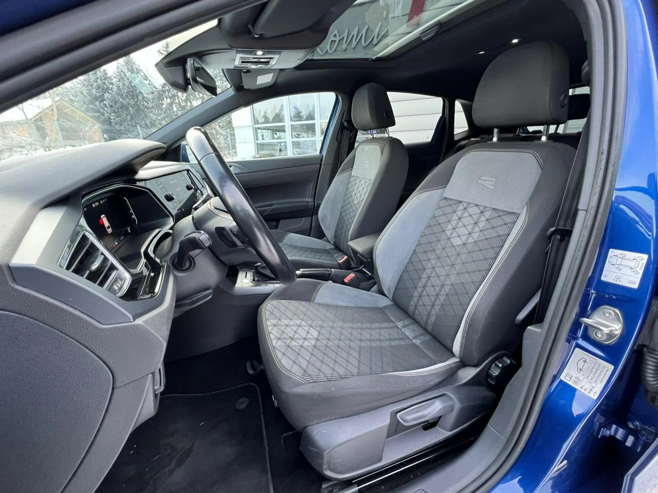 Volkswagen Polo - Zdjęcie 8