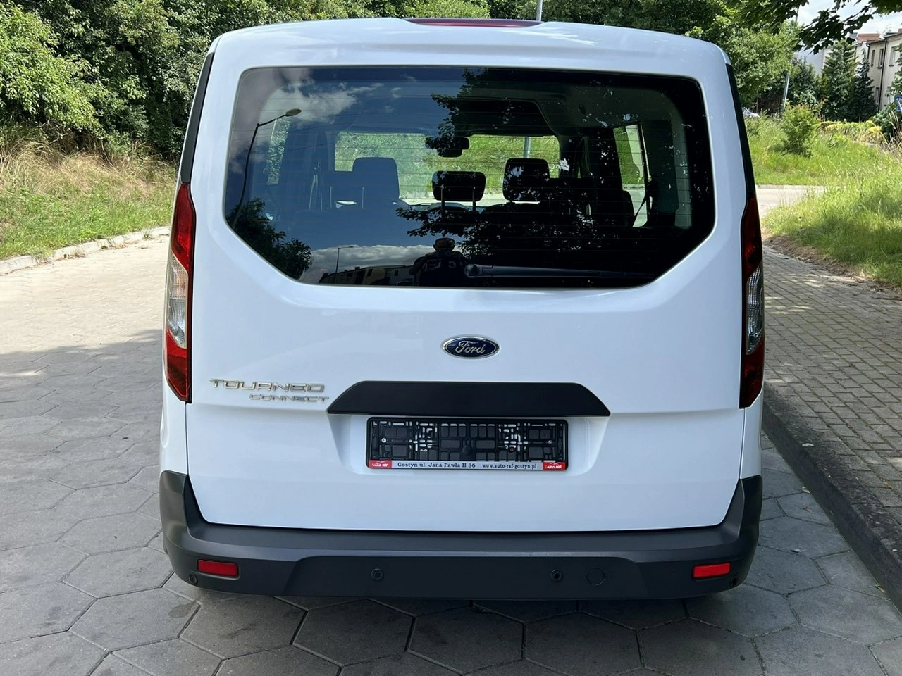 Ford Grand Tourneo Connect - Zdjęcie 4