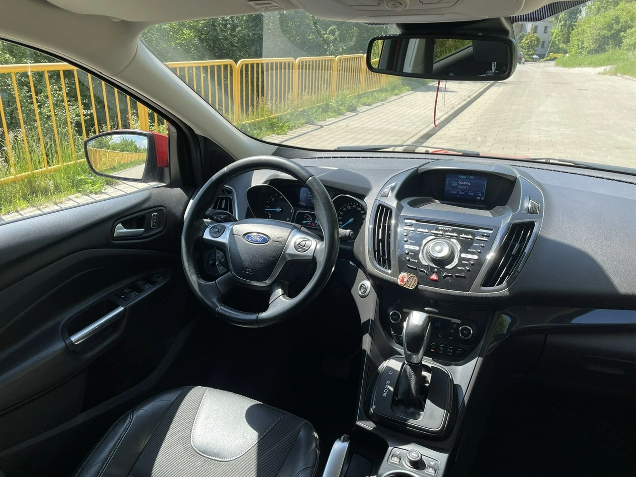 Ford Kuga - Zdjęcie 9