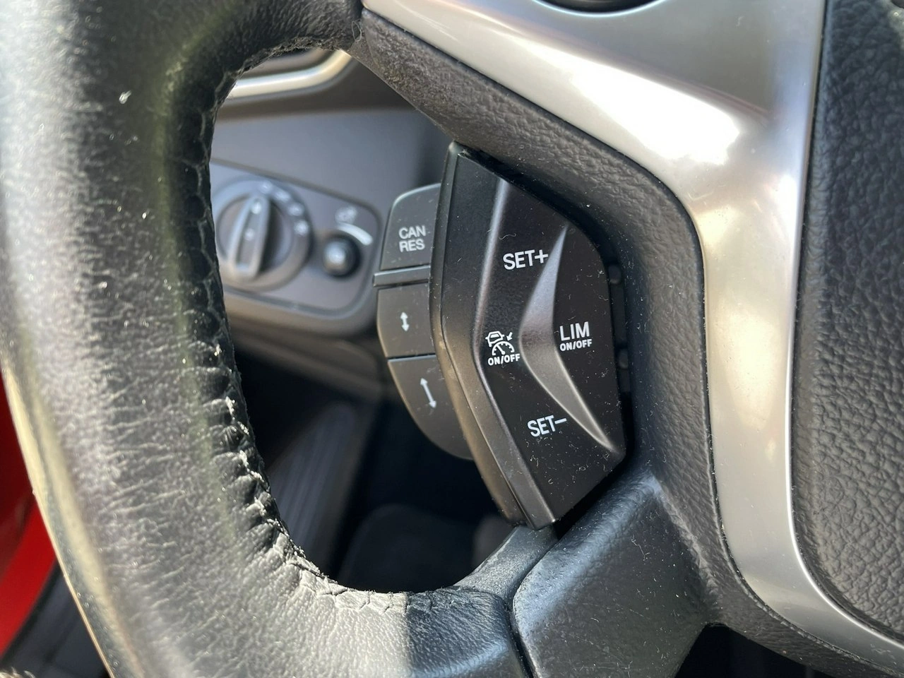 Ford Kuga - Zdjęcie 12