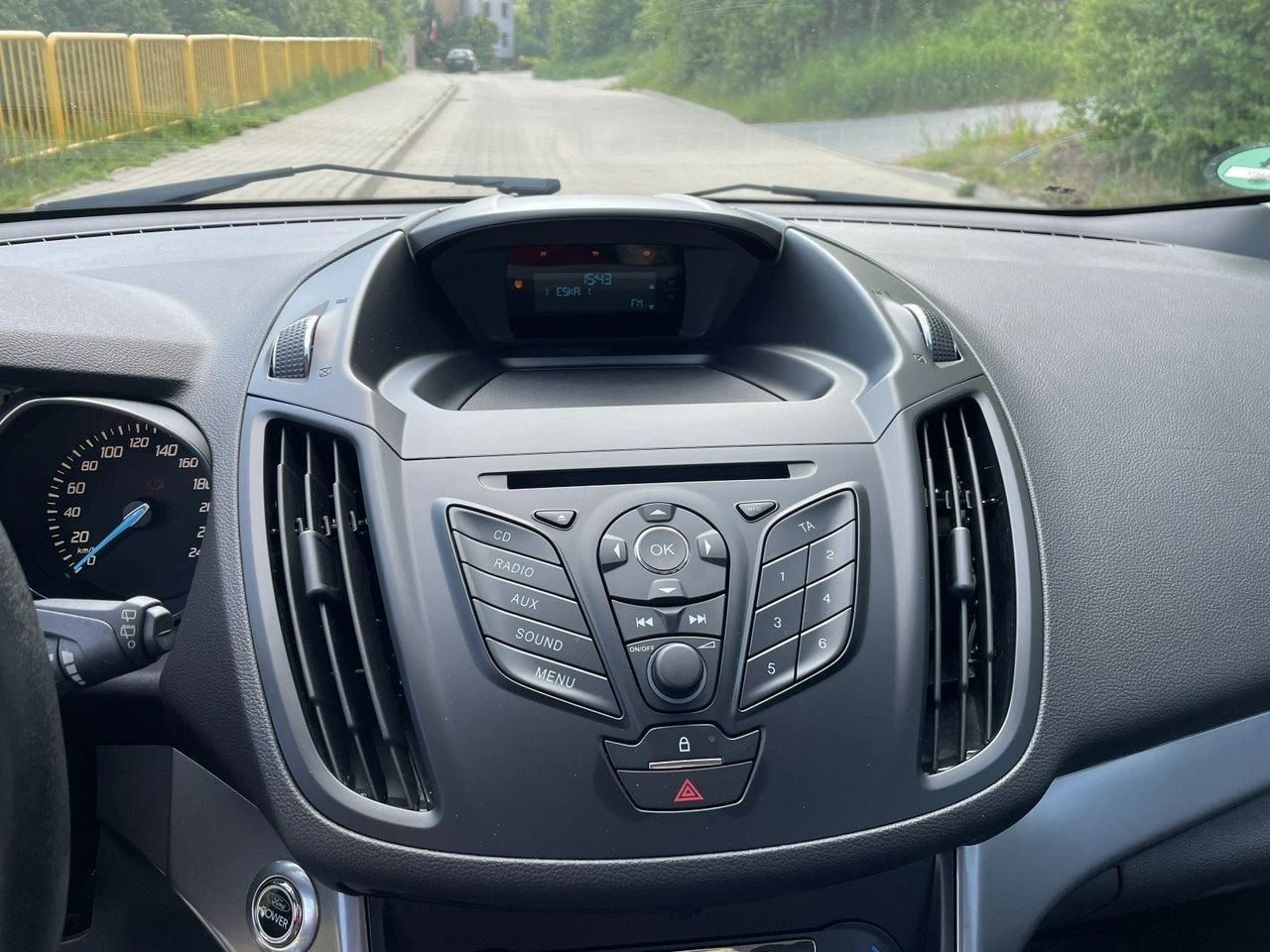 Ford Kuga - Zdjęcie 12