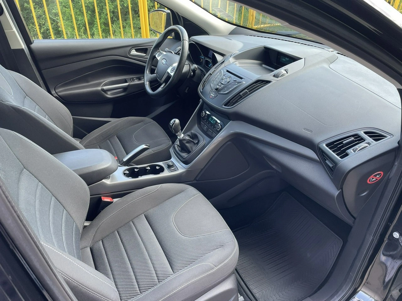Ford Kuga - Zdjęcie 8