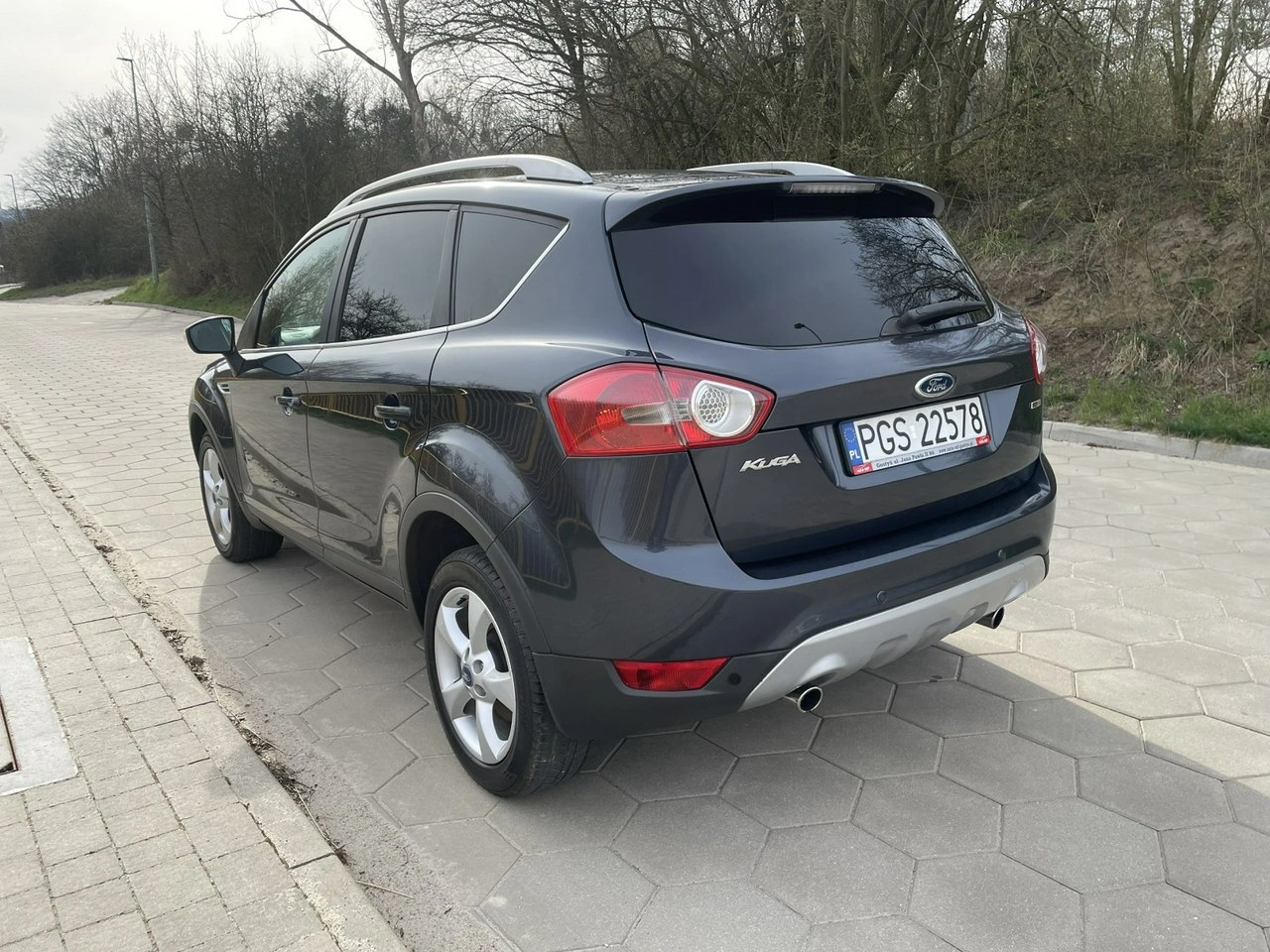 Ford Kuga - Zdjęcie 3