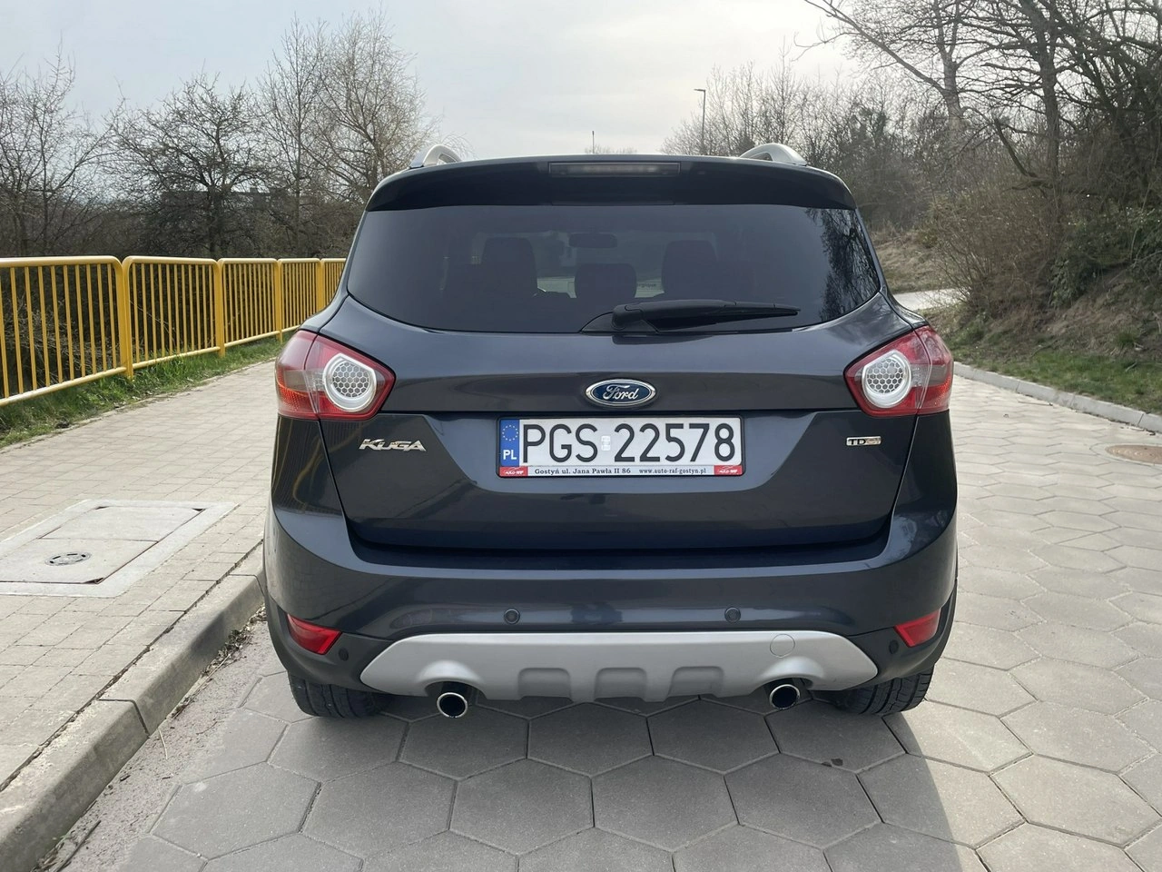 Ford Kuga - Zdjęcie 4