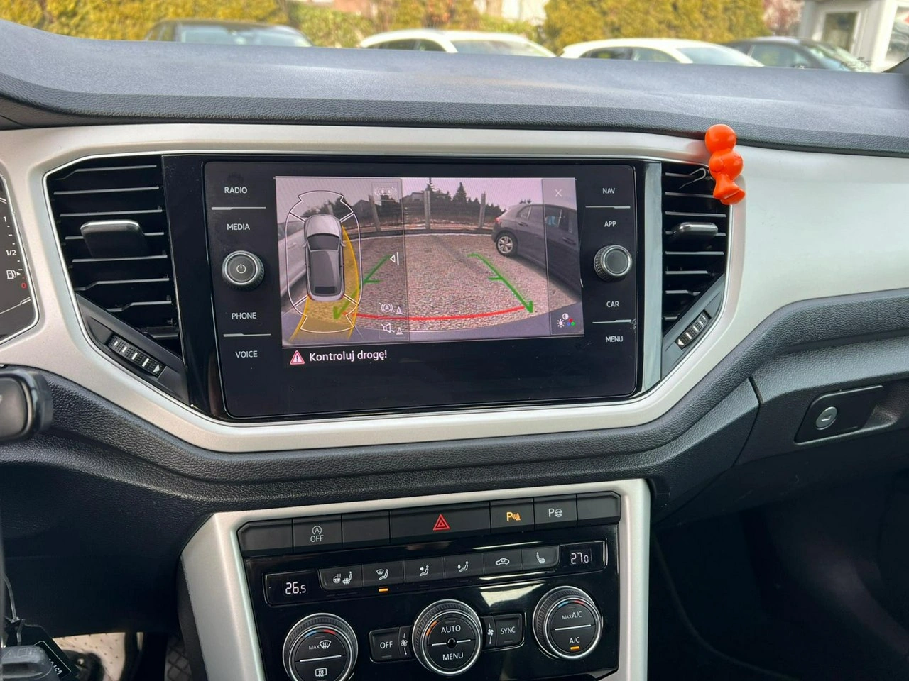 Volkswagen T-Roc - Zdjęcie 9