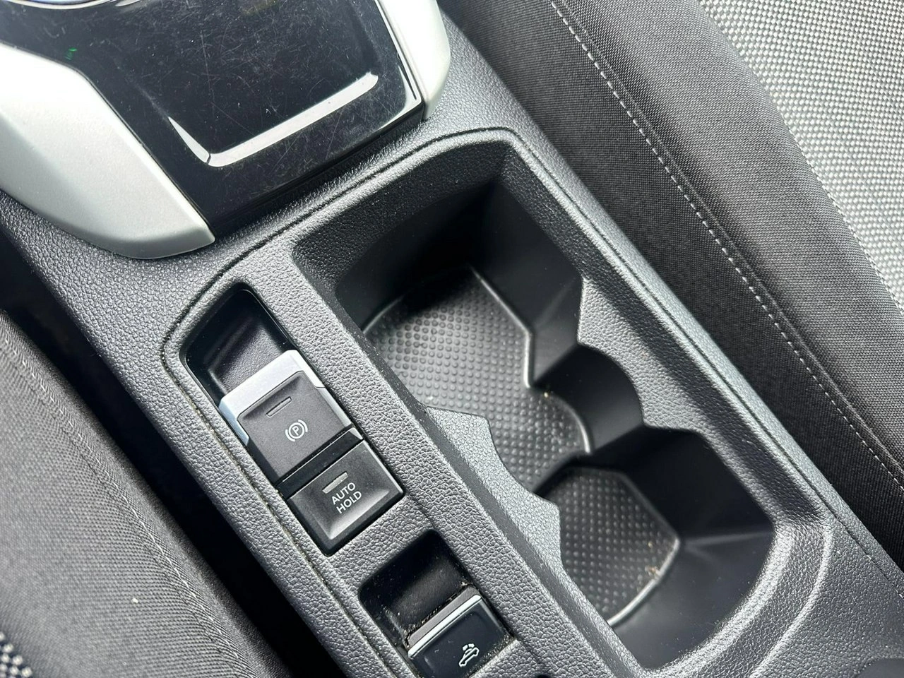 Volkswagen T-Roc - Zdjęcie 10