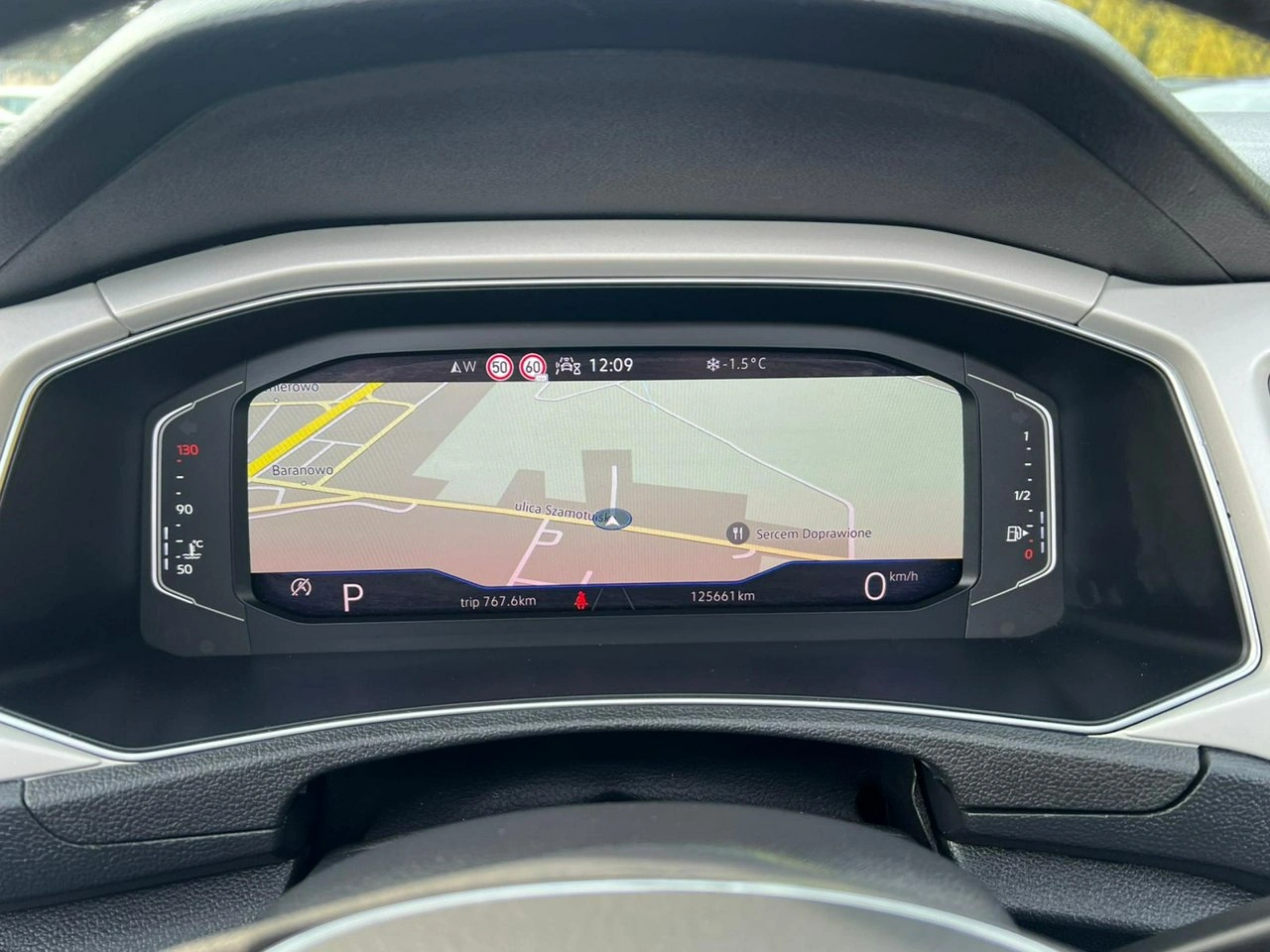 Volkswagen T-Roc - Zdjęcie 16