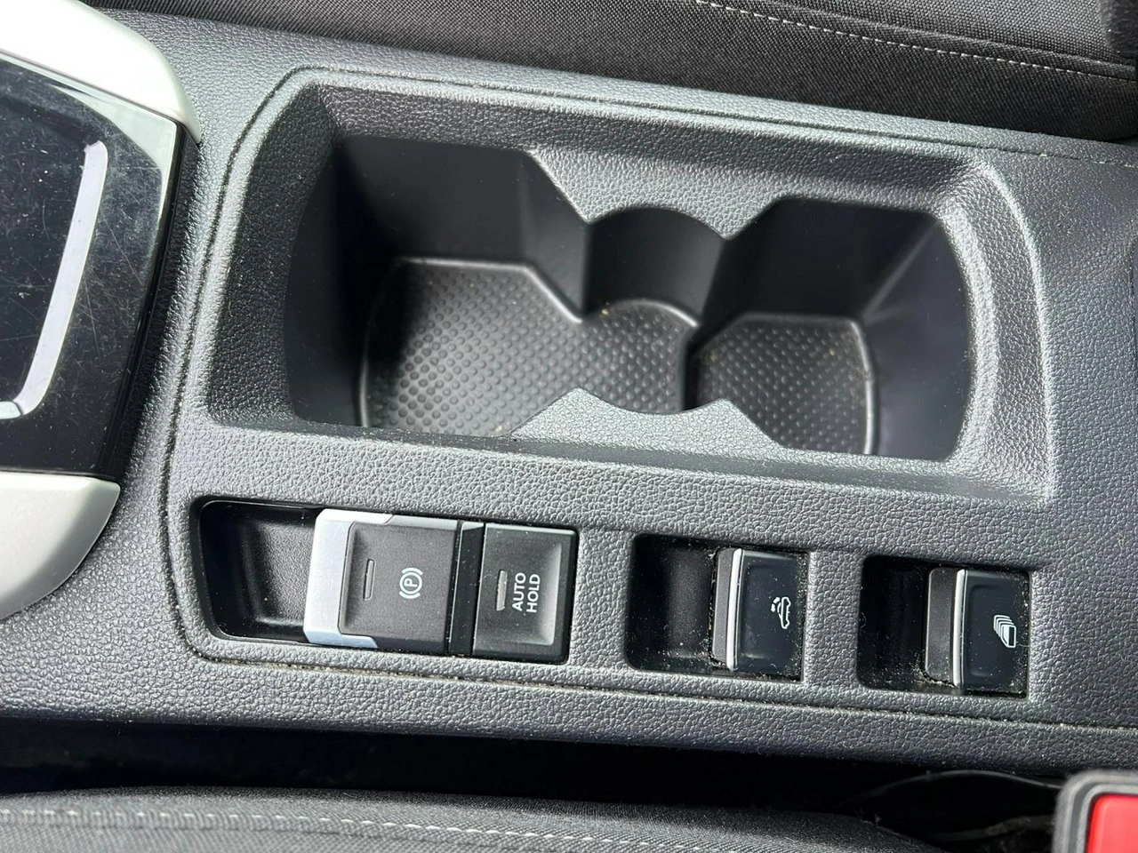 Volkswagen T-Roc - Zdjęcie 18