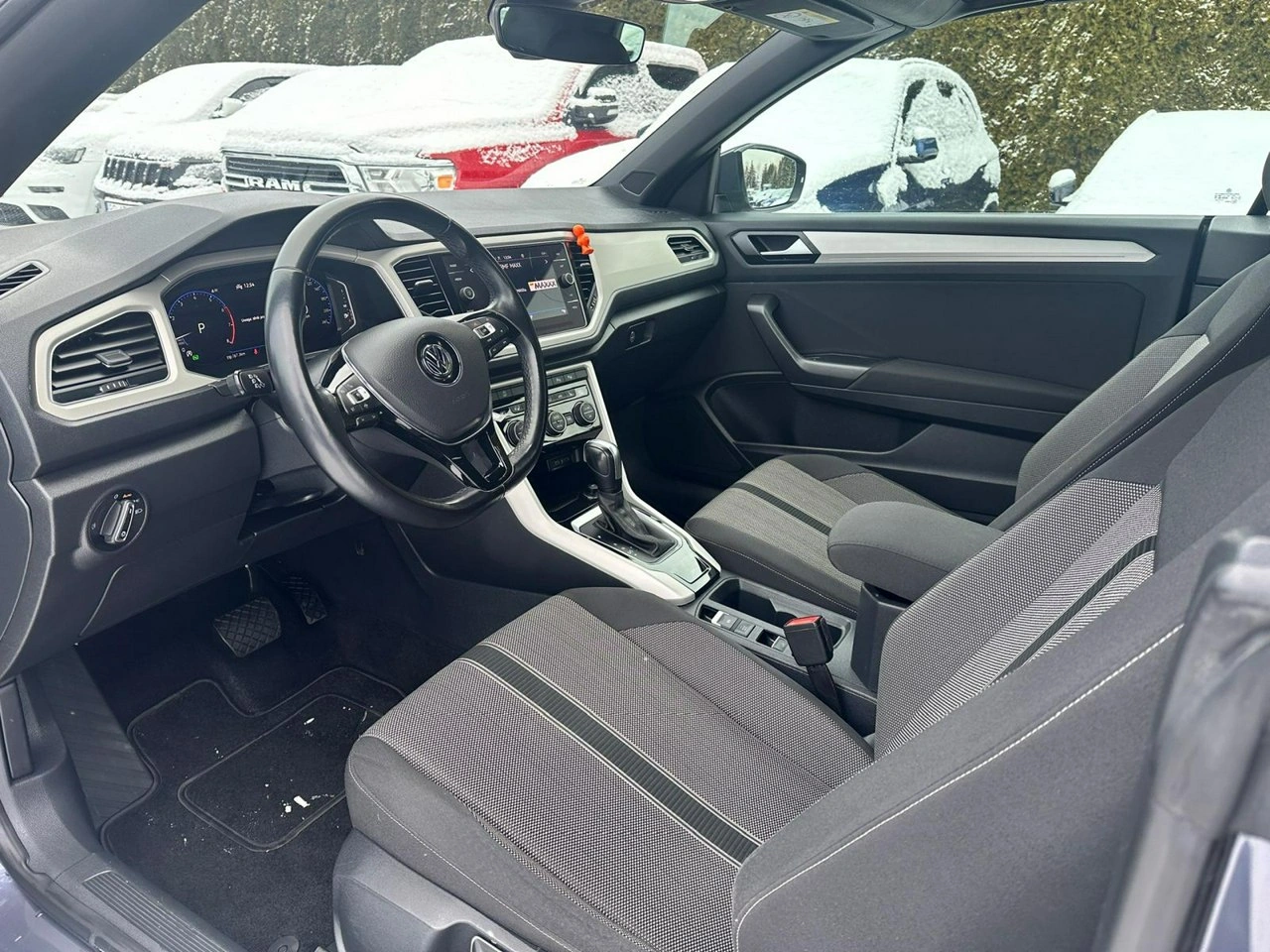 Volkswagen T-Roc - Zdjęcie 6