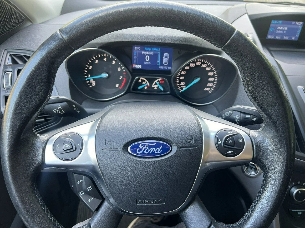 Ford Kuga - Zdjęcie 10