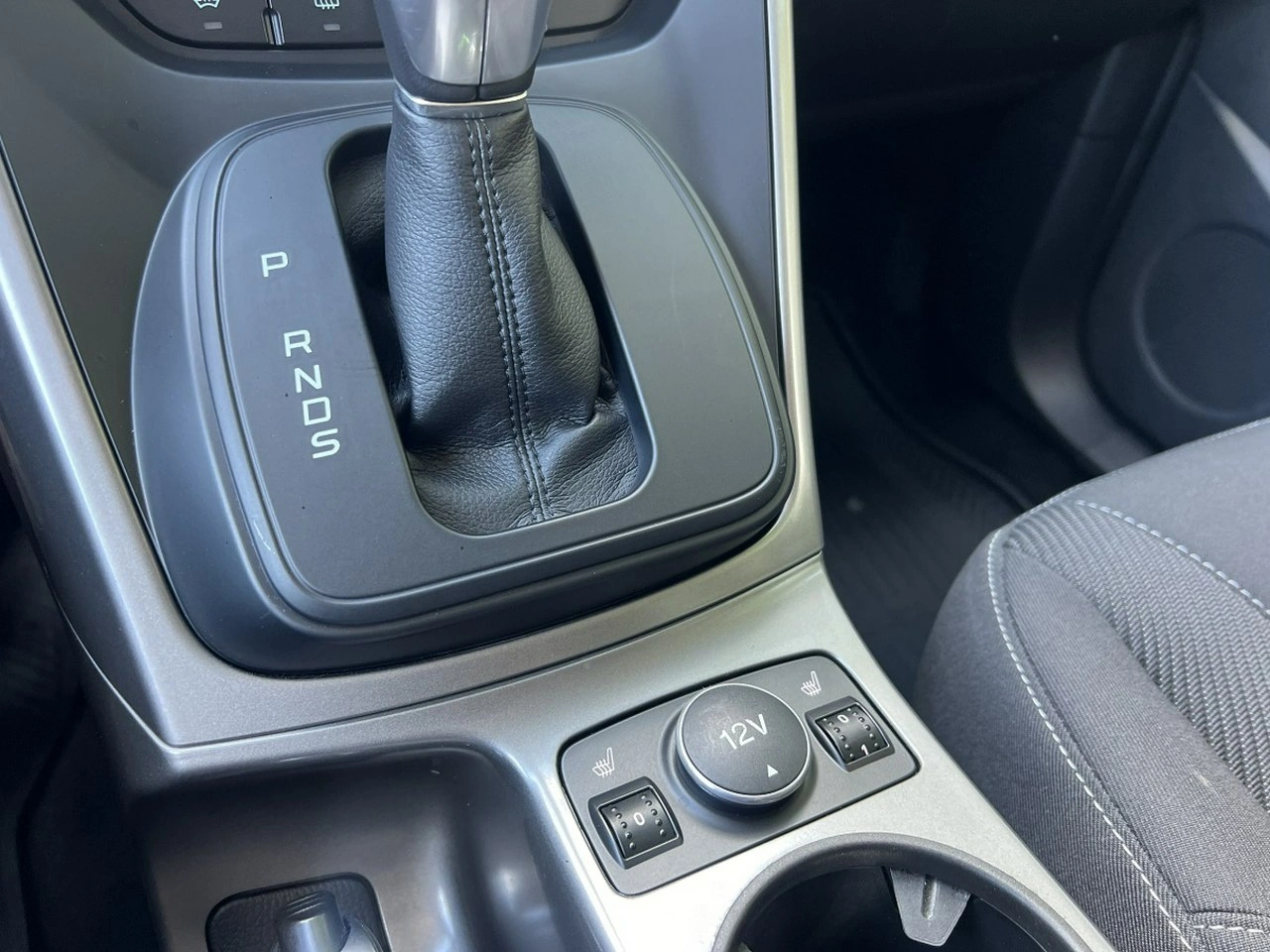 Ford Kuga - Zdjęcie 11