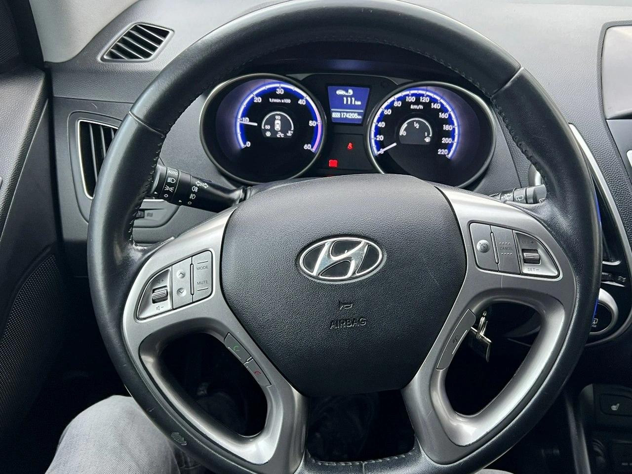 Hyundai ix35 - Zdjęcie 10