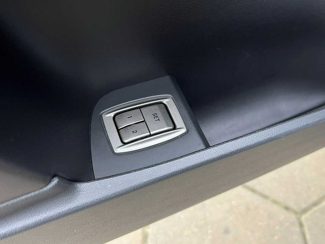 Jaguar XF - Zdjęcie 10