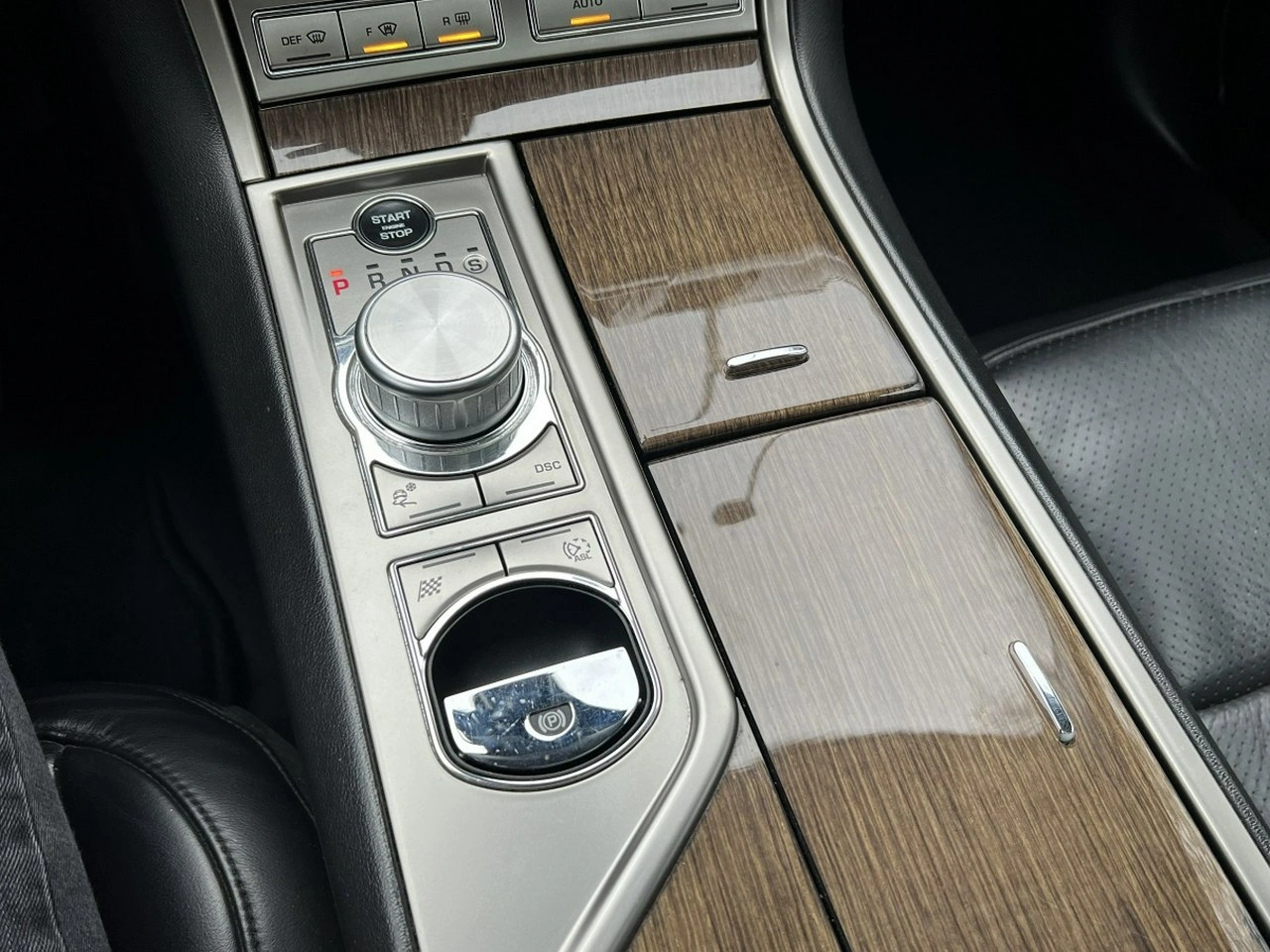 Jaguar XF - Zdjęcie 13