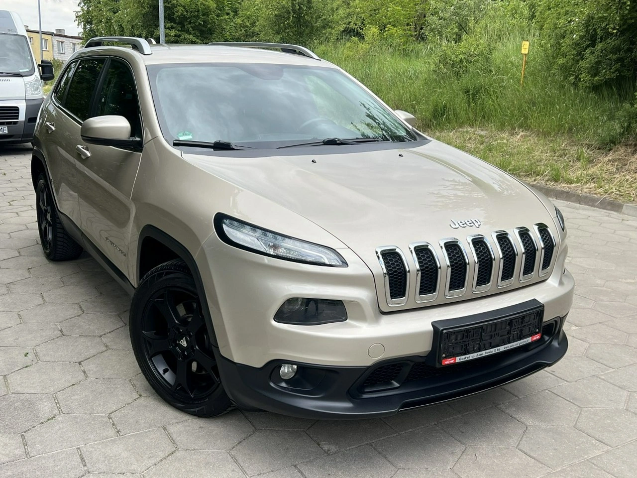Jeep Cherokee - Główne zdjęcie