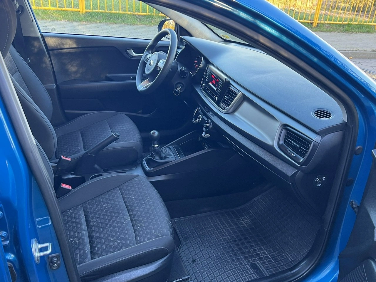 Kia Rio - Zdjęcie 6