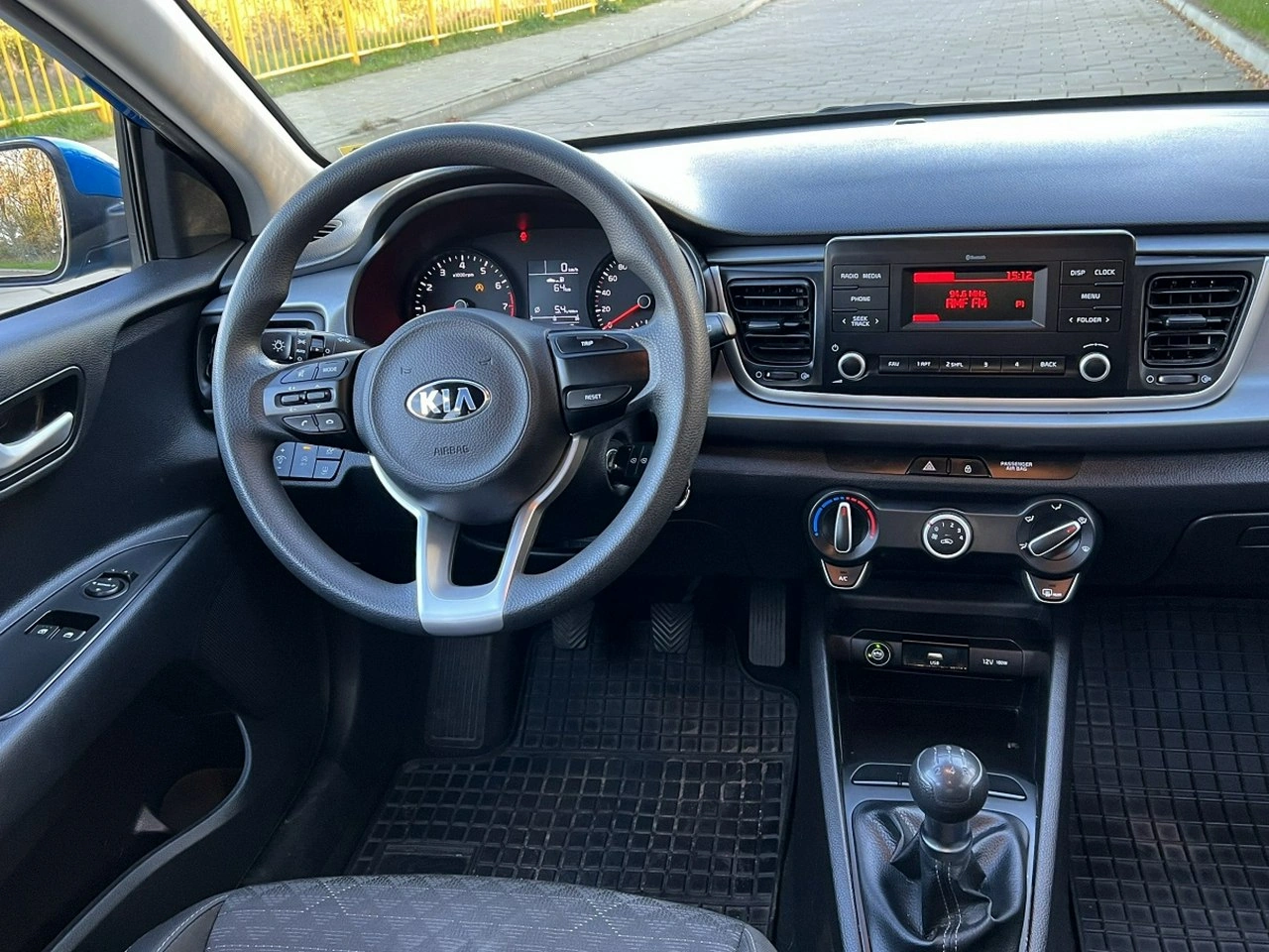 Kia Rio - Zdjęcie 8