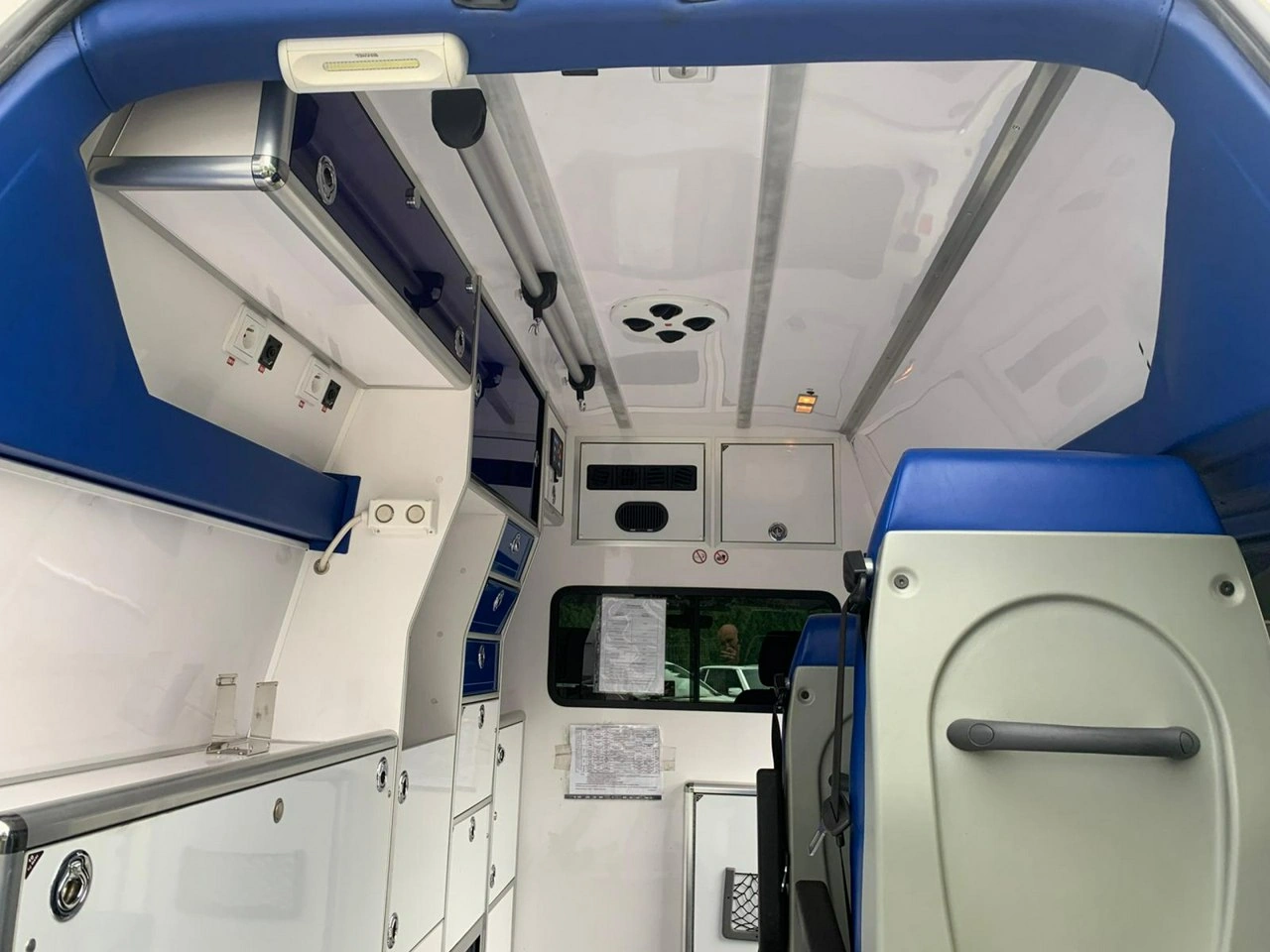 Volkswagen Transporter - Zdjęcie 9