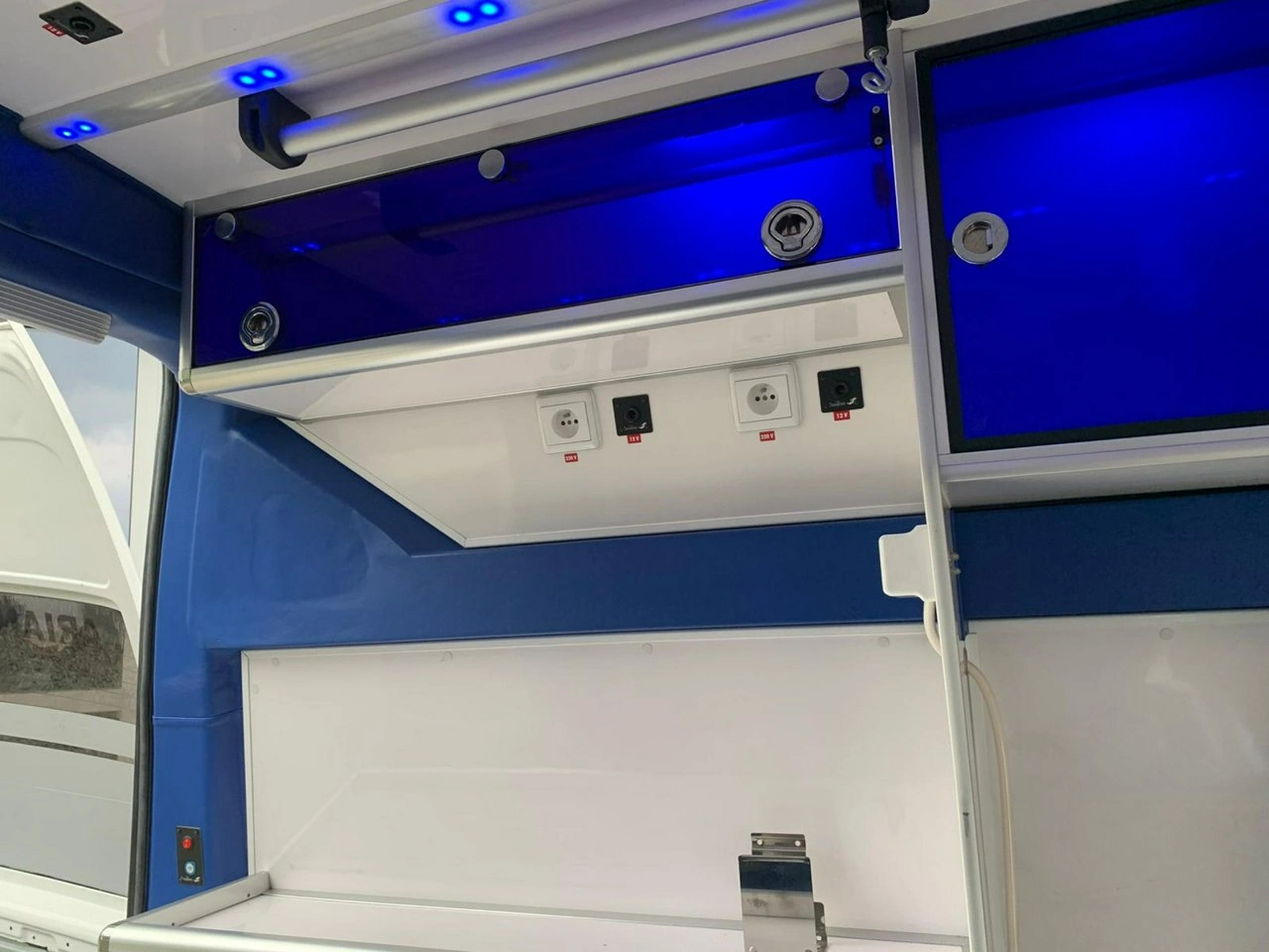 Volkswagen Transporter - Zdjęcie 19