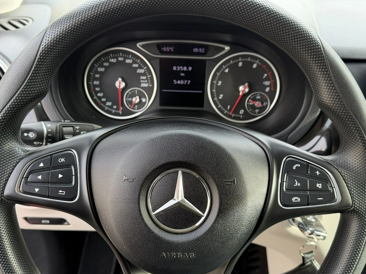 Mercedes B 180 - Zdjęcie 10