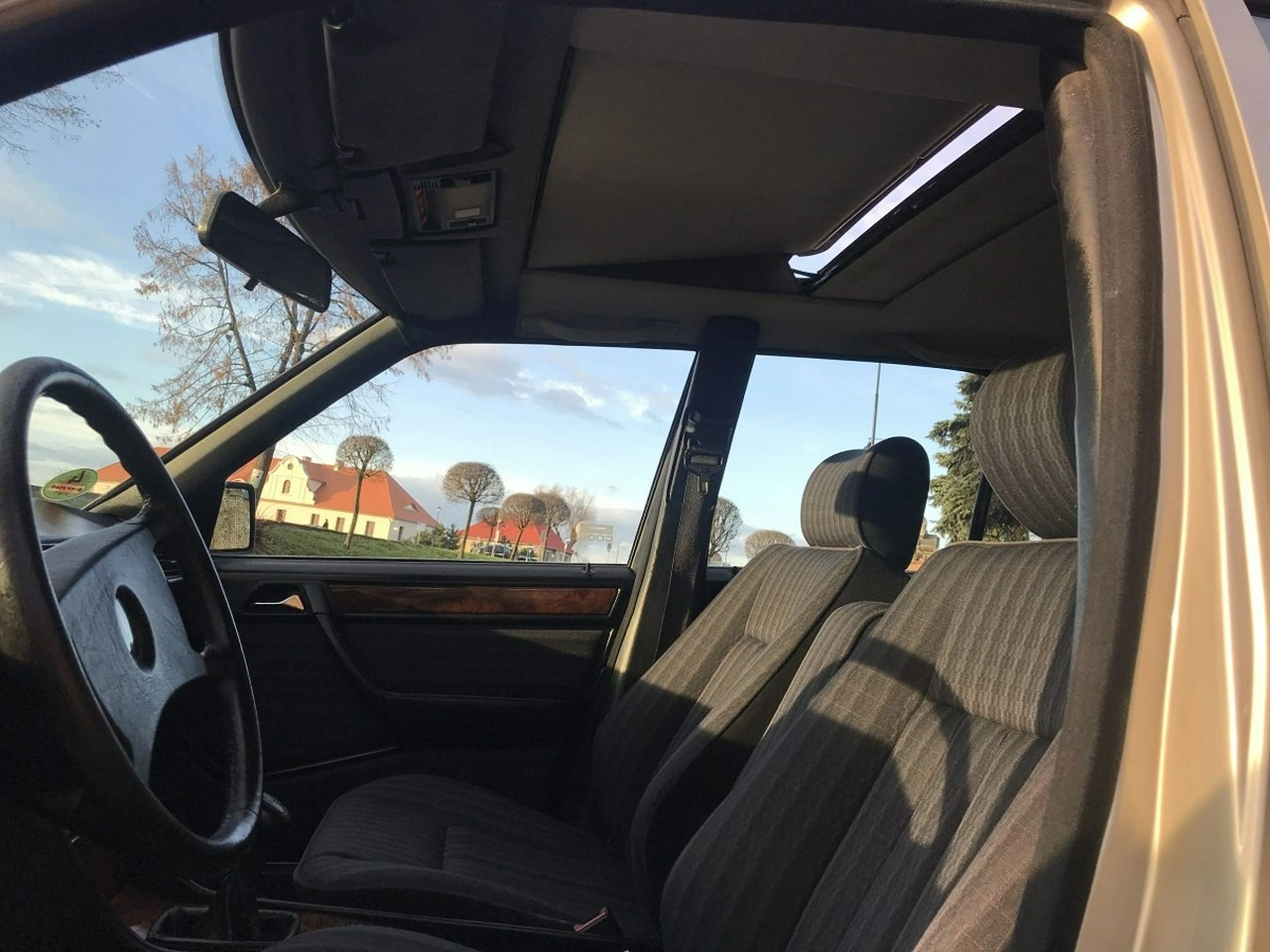 Mercedes W124 - Zdjęcie 13
