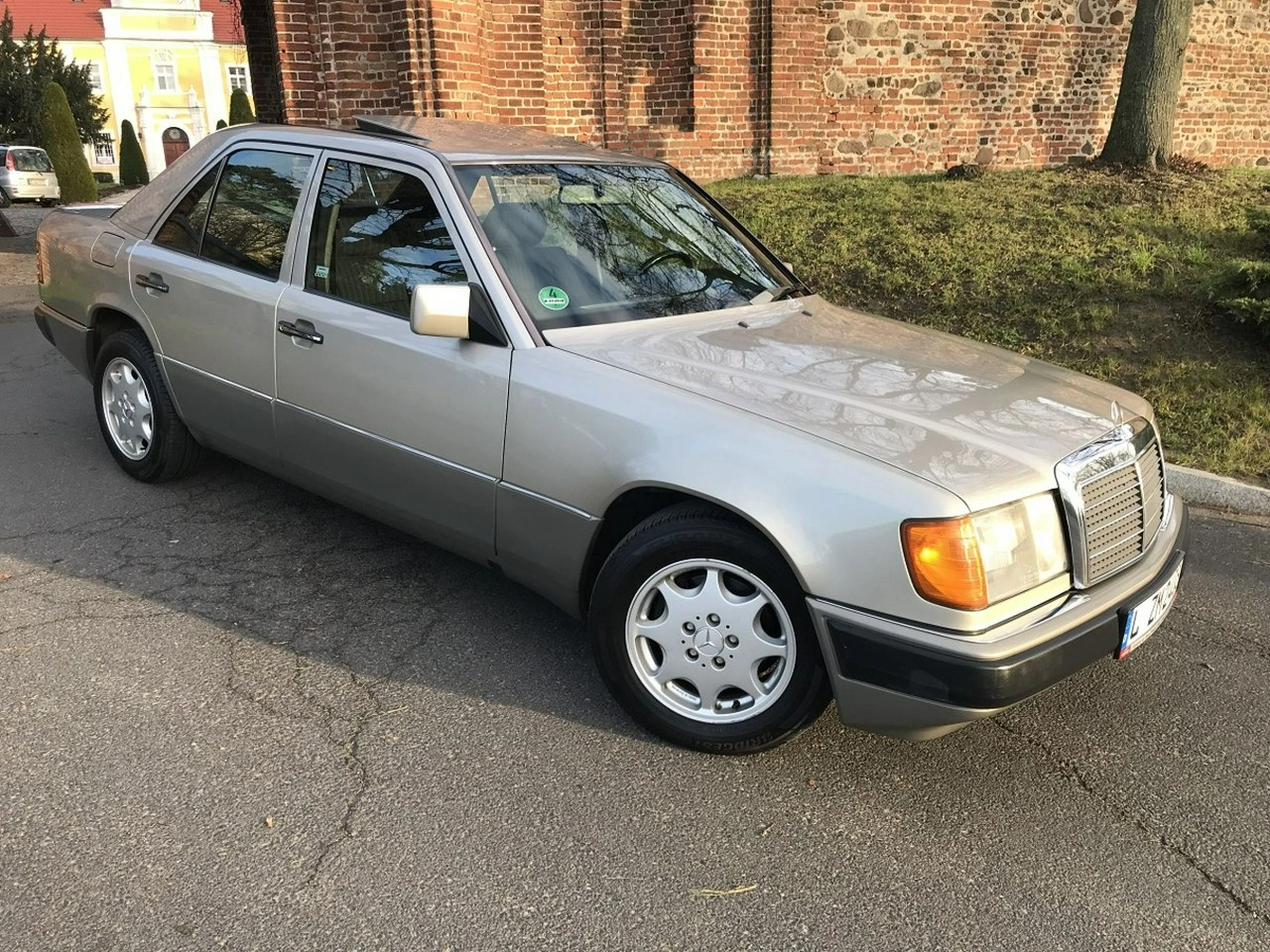 Mercedes W124 - Zdjęcie 1
