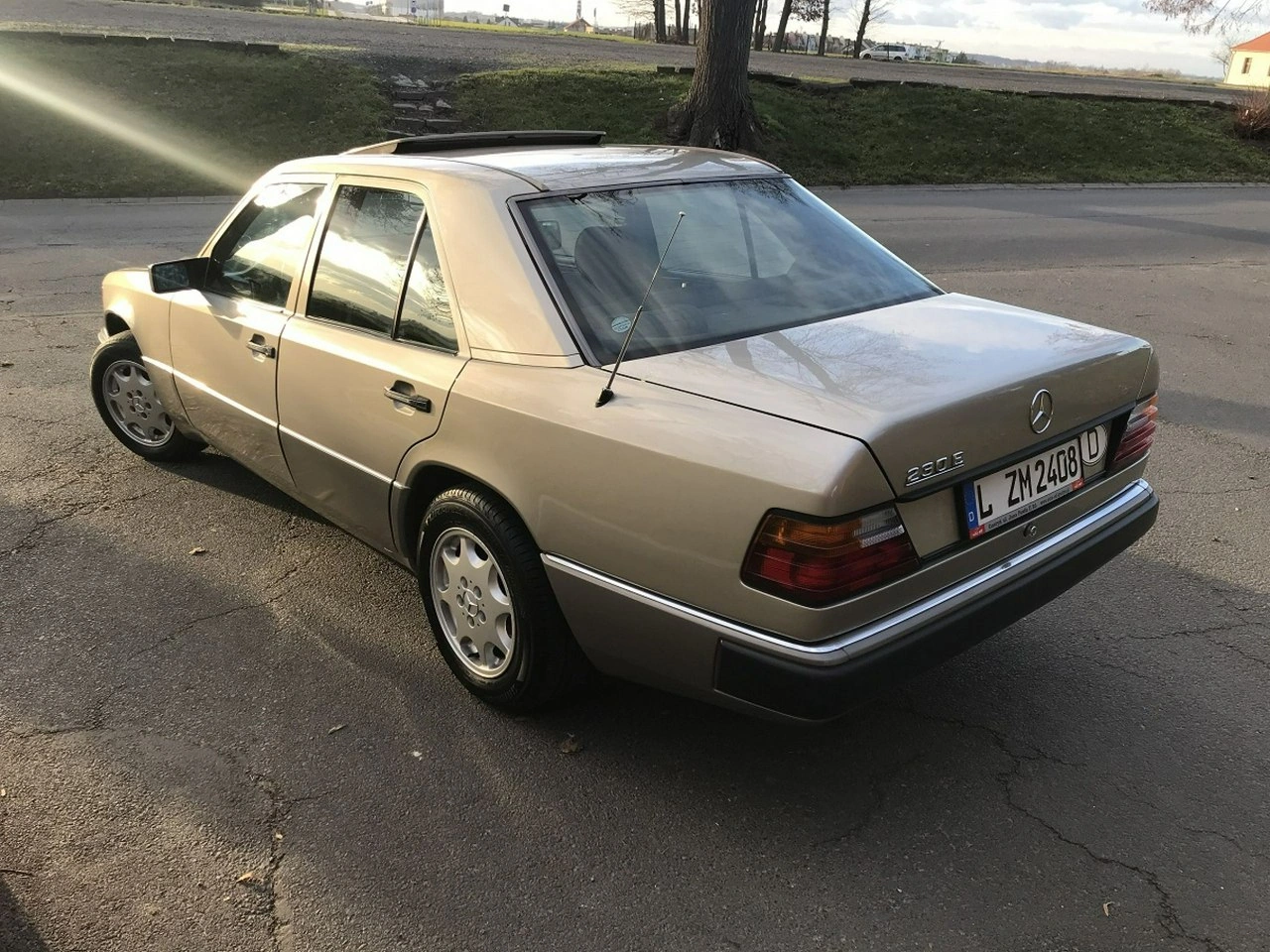 Mercedes W124 - Zdjęcie 5