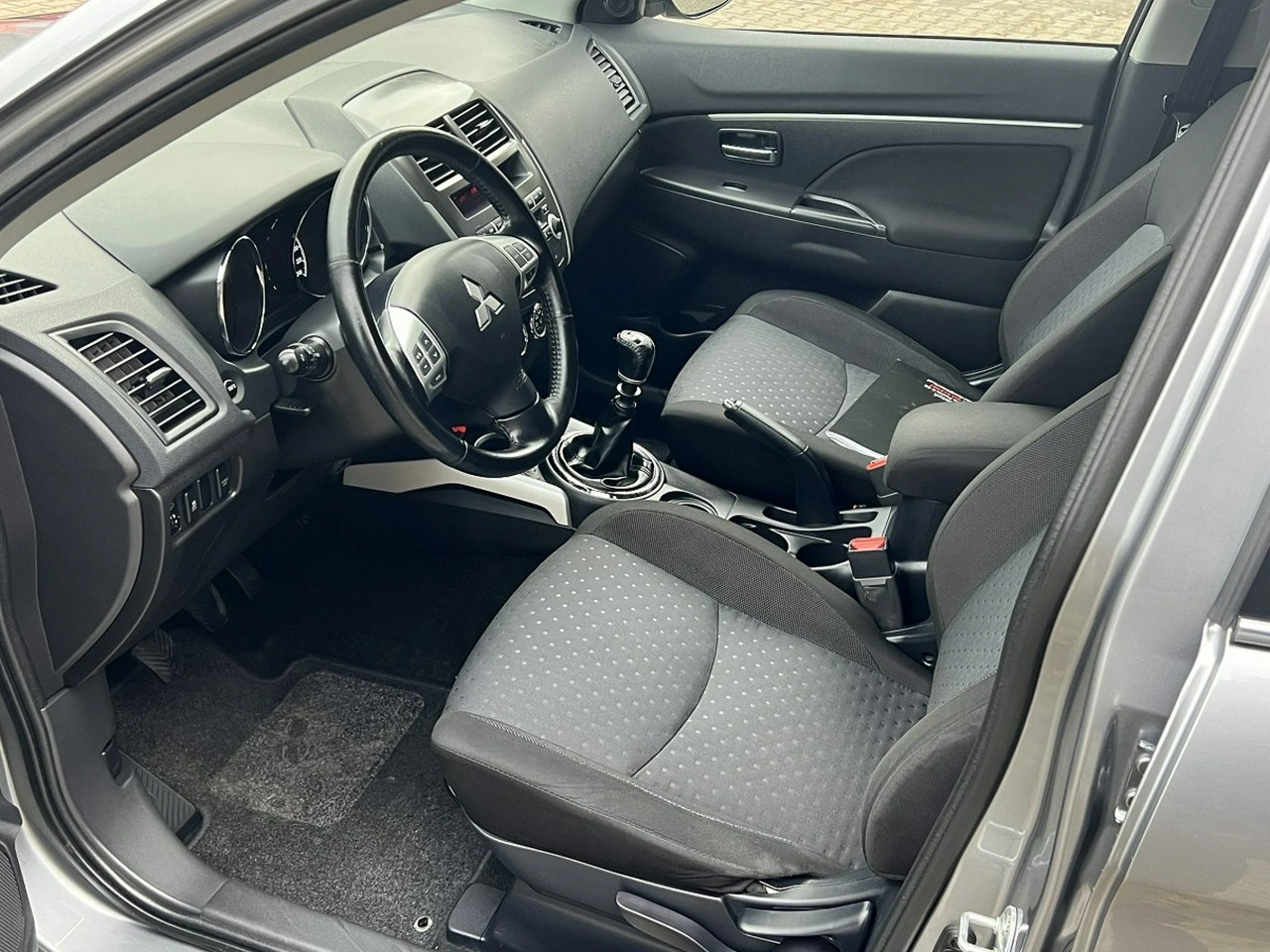 Mitsubishi ASX - Zdjęcie 9