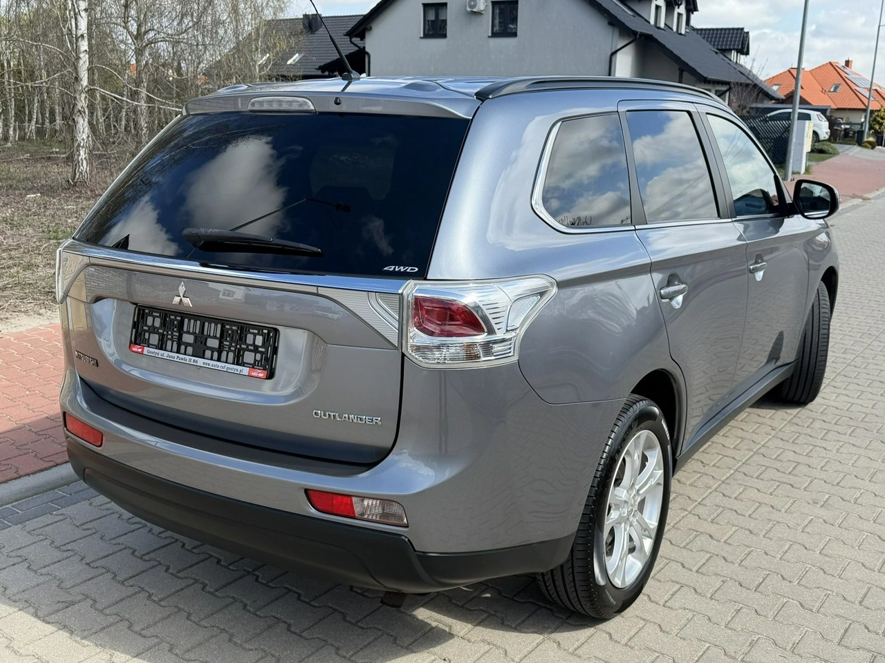 Mitsubishi Outlander - Zdjęcie 5
