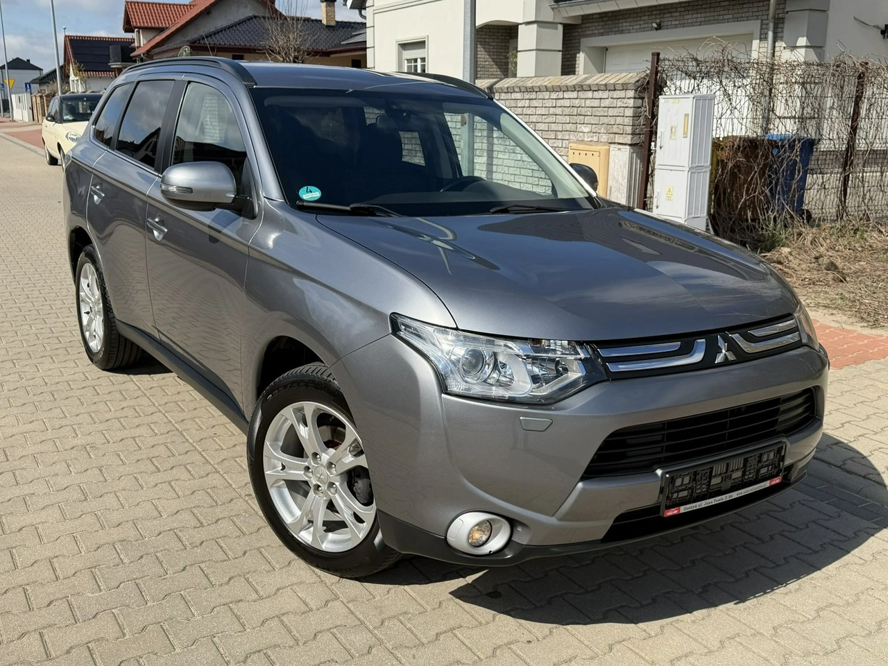 Mitsubishi Outlander - Główne zdjęcie