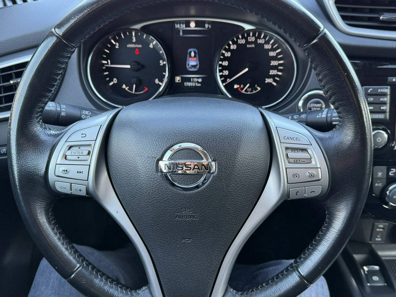 Nissan X-Trail - Zdjęcie 10