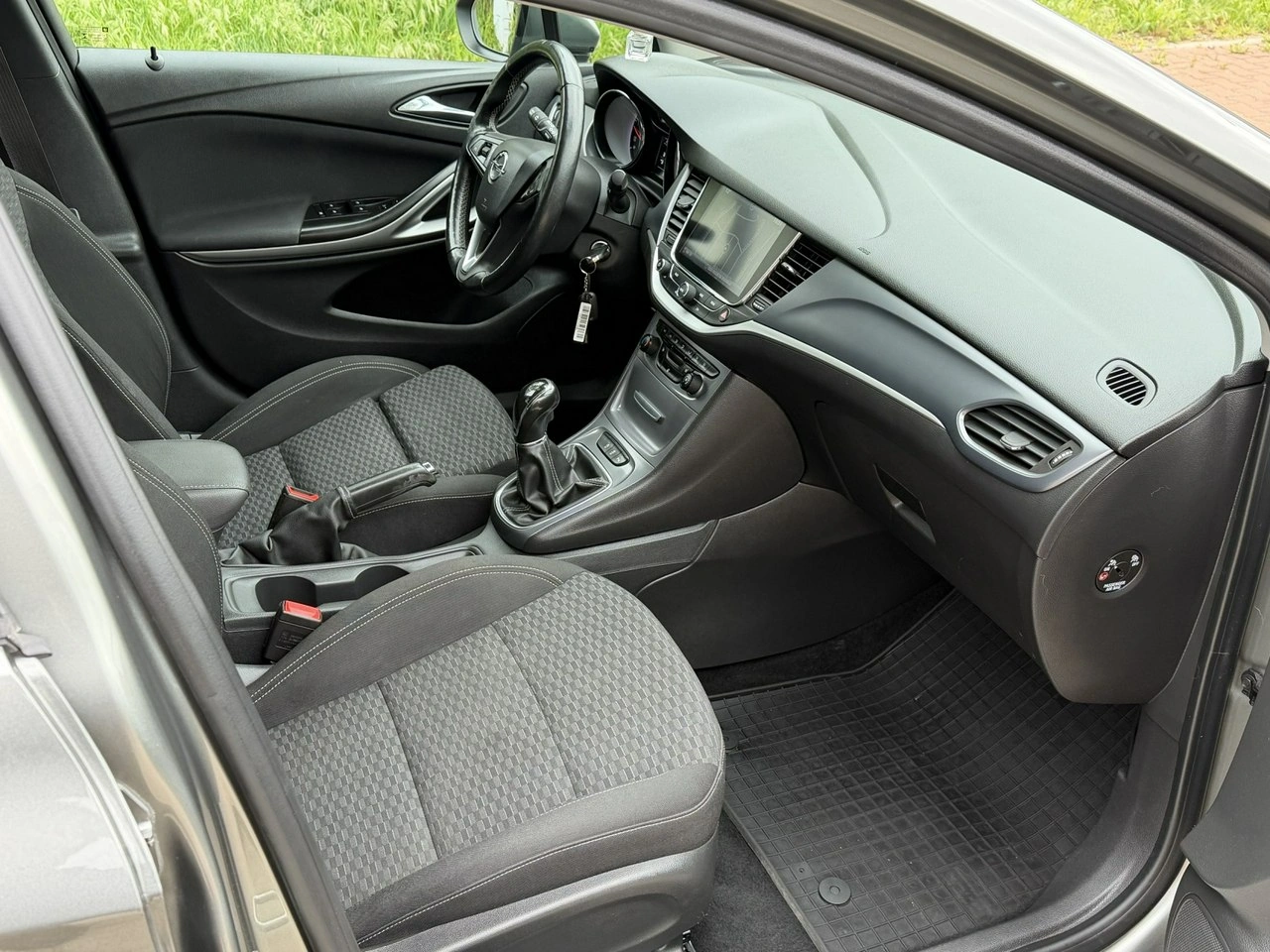 Opel Astra - Zdjęcie 6