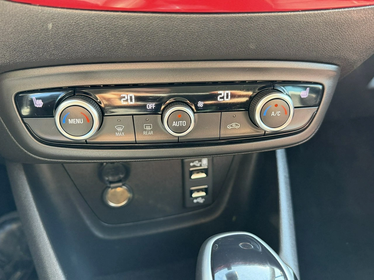 Opel Crossland X - Zdjęcie 13