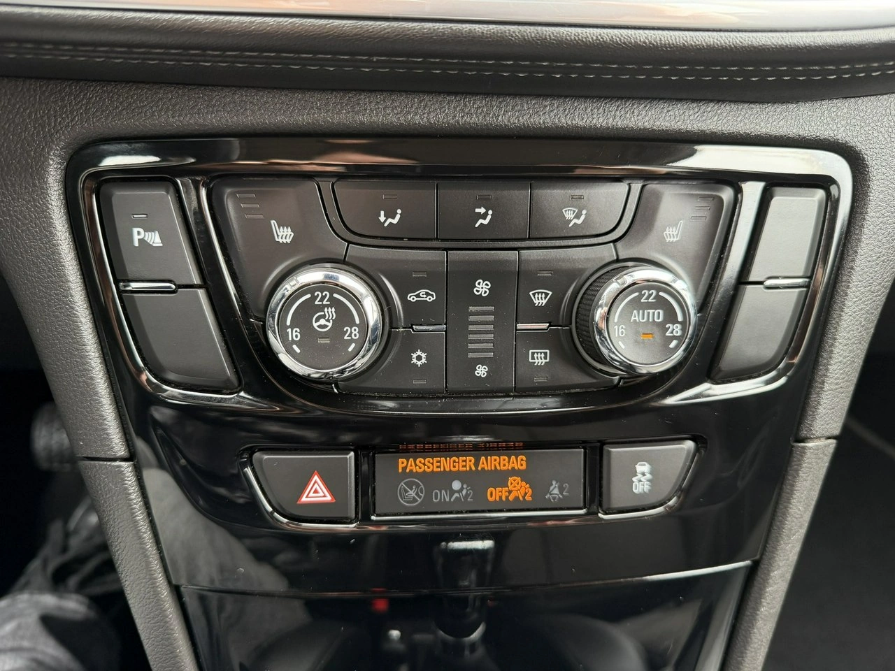 Opel Mokka X - Zdjęcie 12