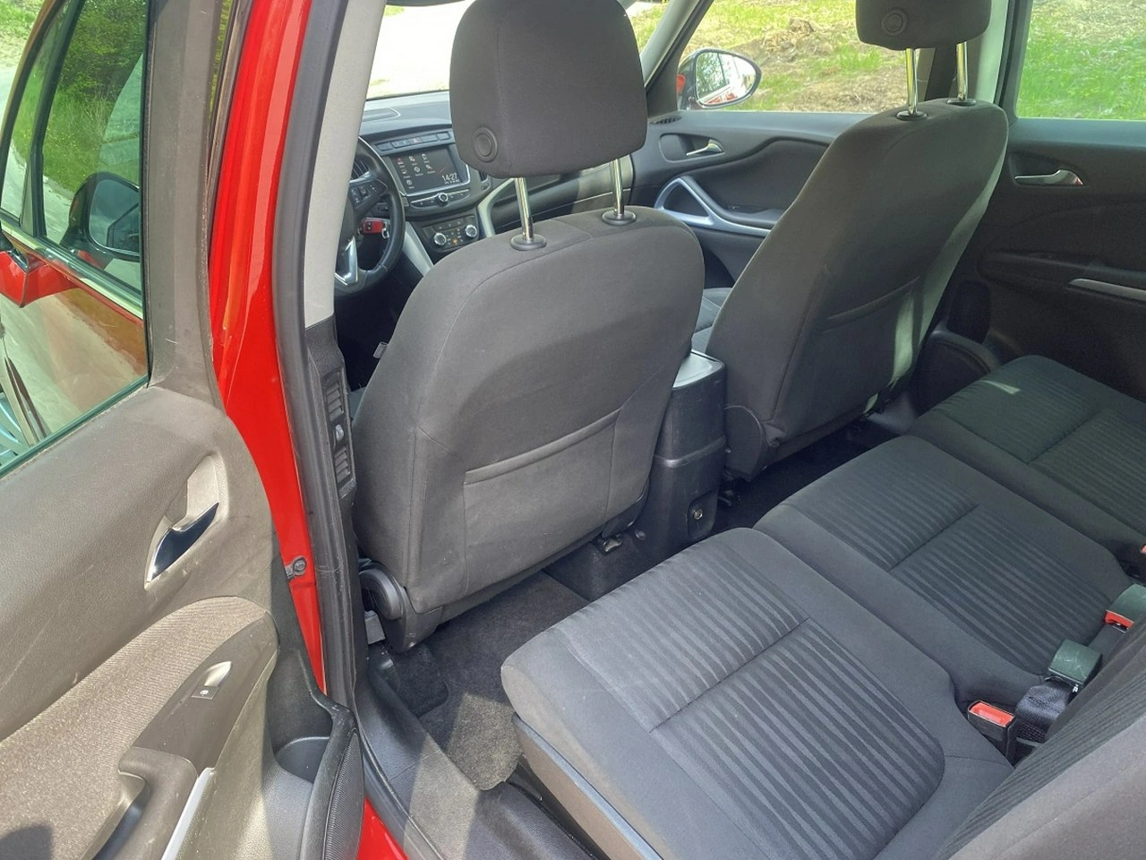 Opel Zafira - Zdjęcie 9