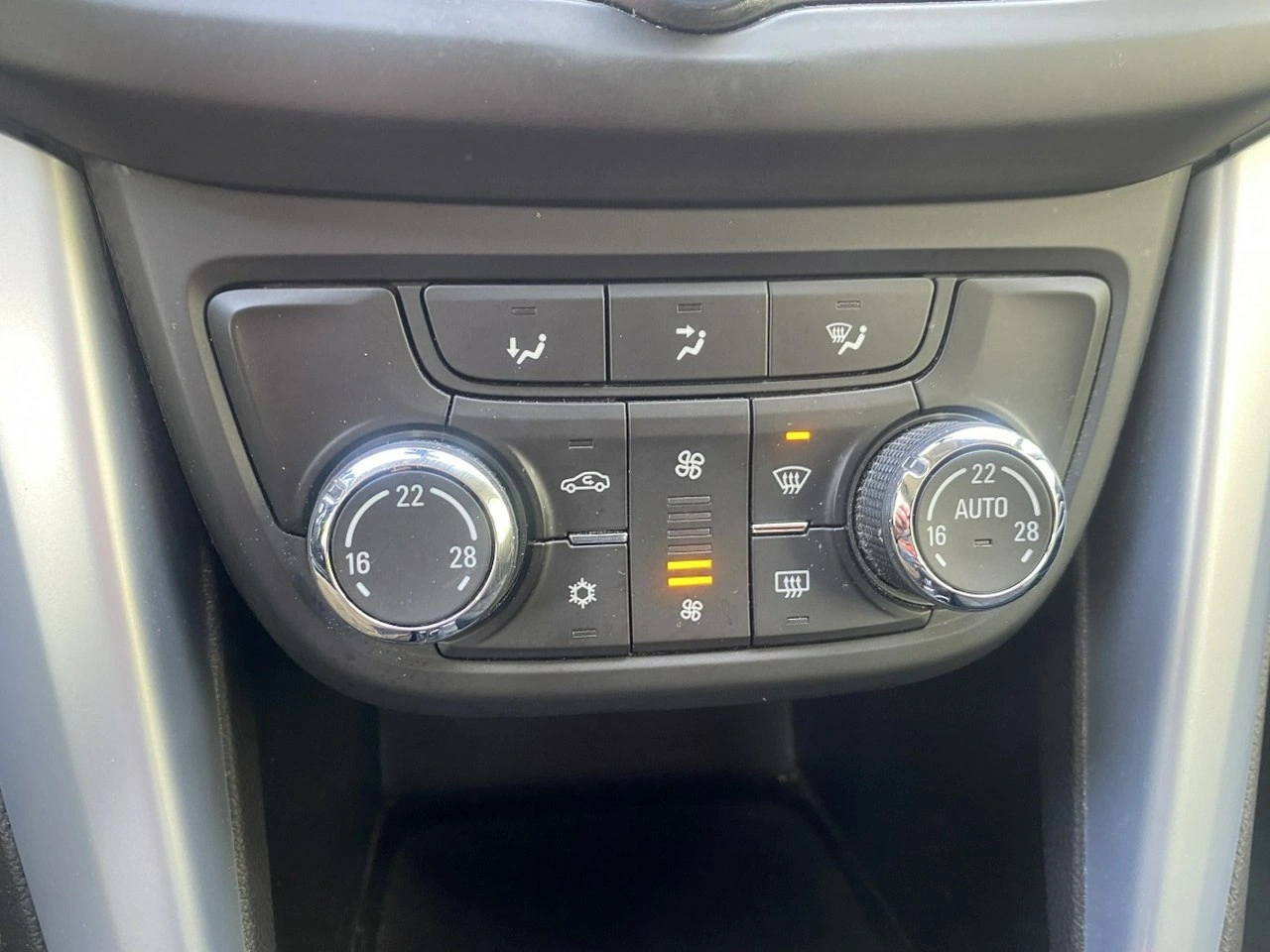 Opel Zafira - Zdjęcie 15