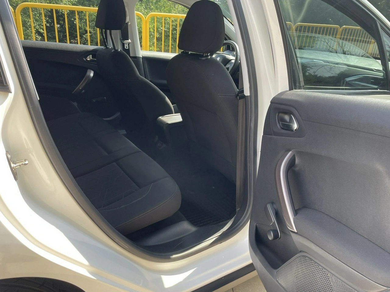 Peugeot 2008 - Zdjęcie 6