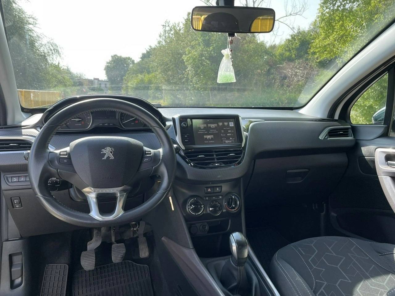 Peugeot 2008 - Zdjęcie 8
