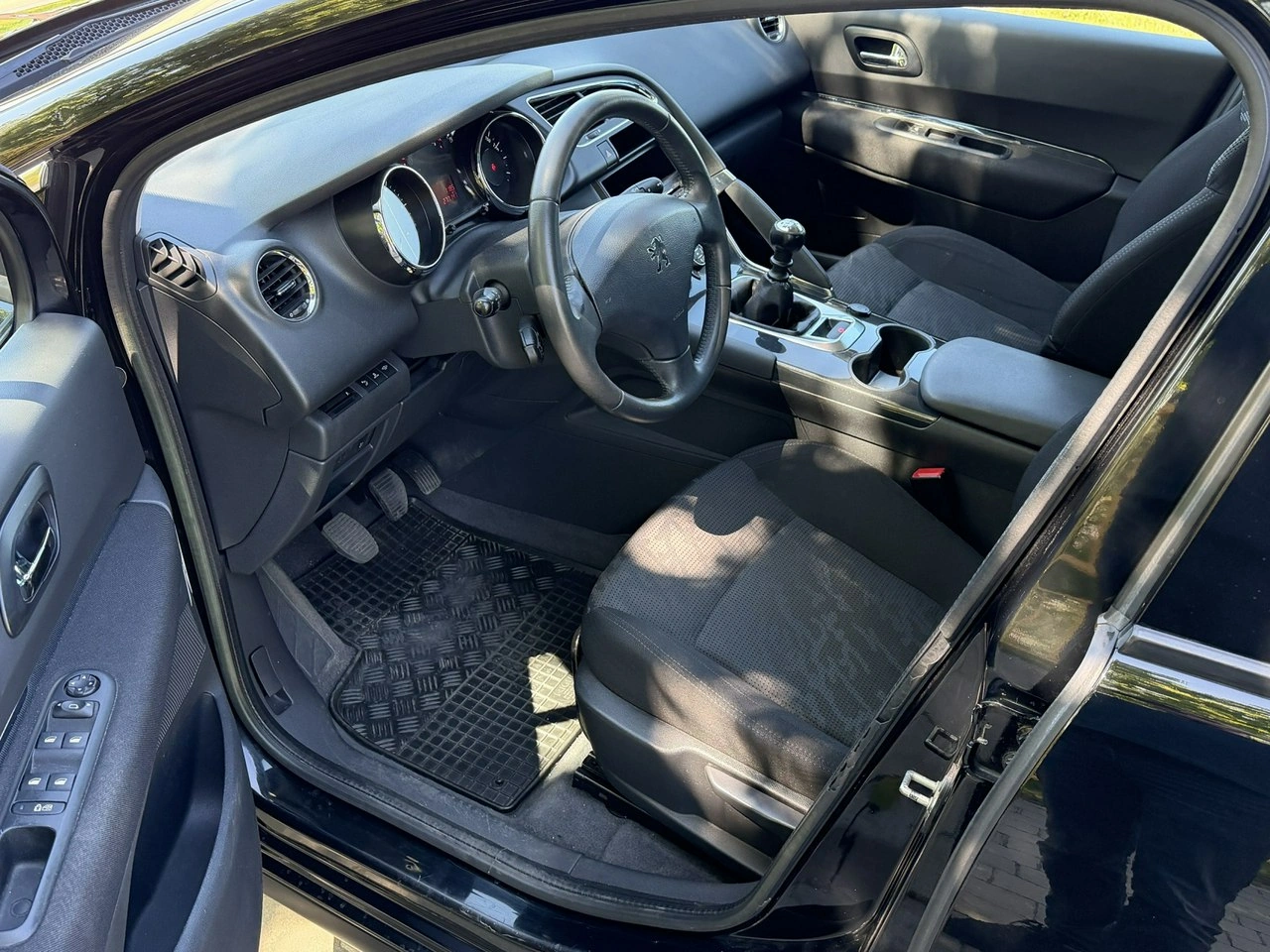 Peugeot 3008 - Zdjęcie 9