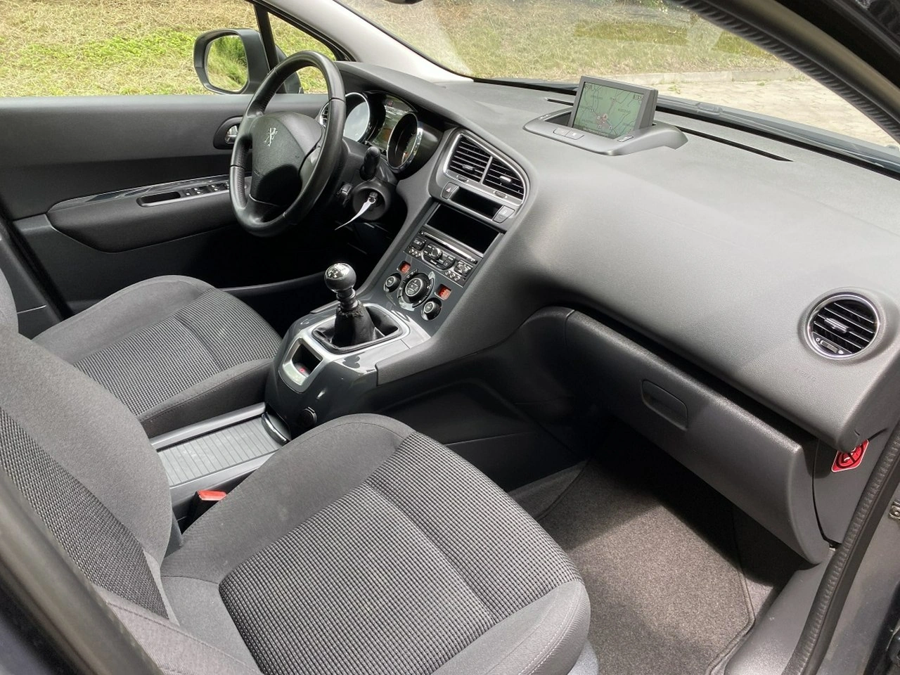Peugeot 5008 - Zdjęcie 10