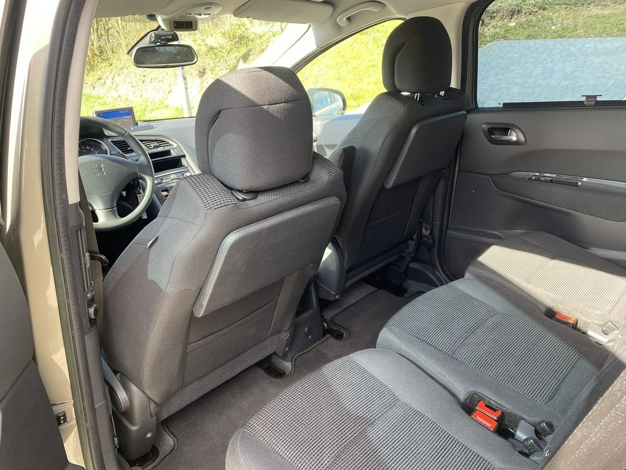 Peugeot 5008 - Zdjęcie 9