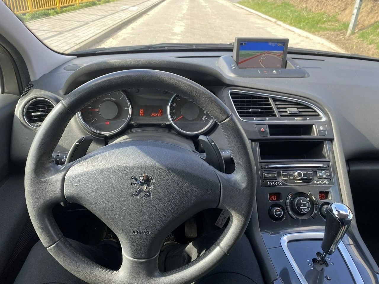 Peugeot 5008 - Zdjęcie 11
