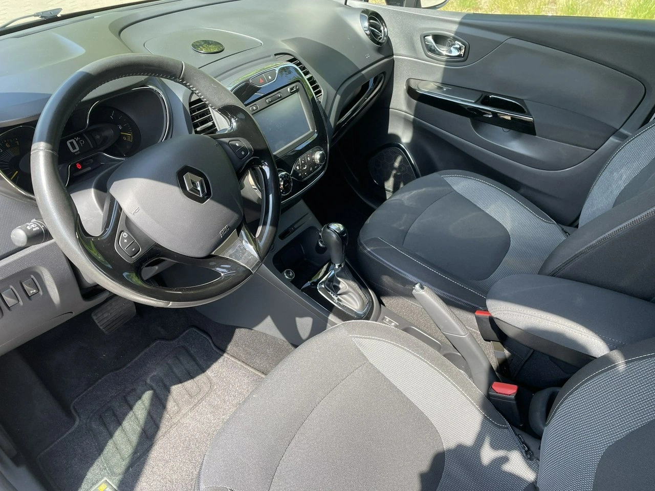 Renault Captur - Zdjęcie 9