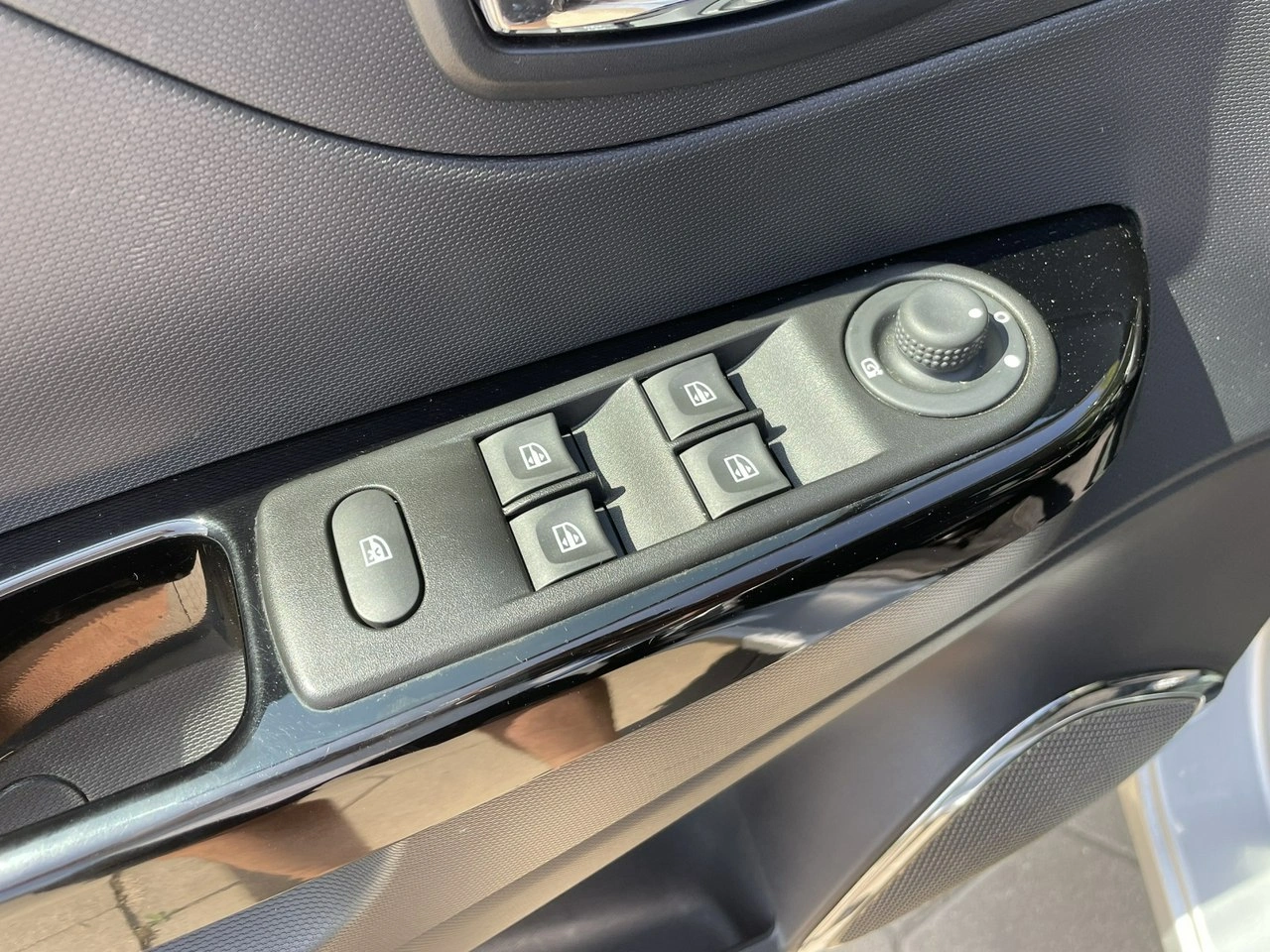 Renault Captur - Zdjęcie 10